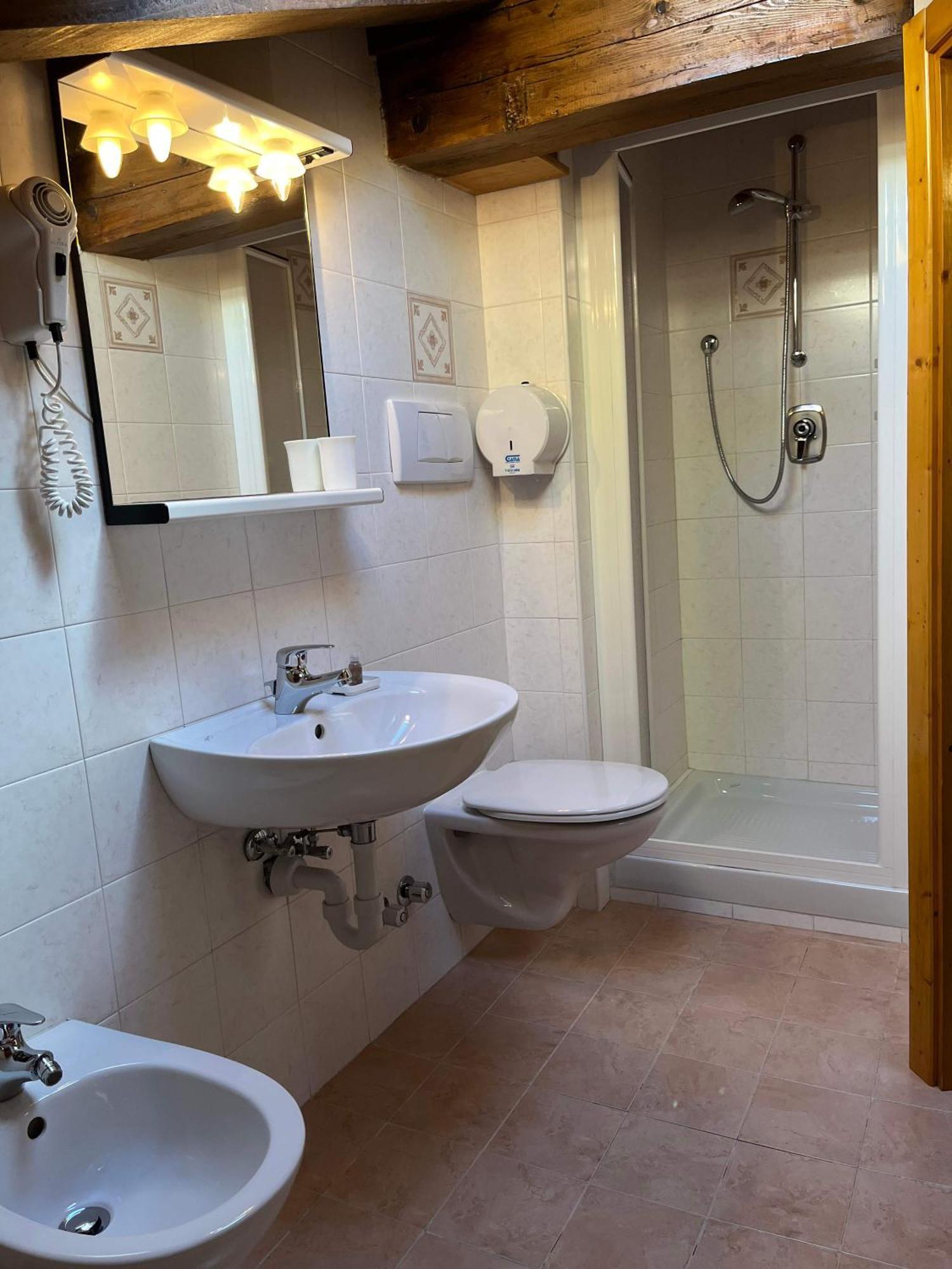 ויגו די פאסה B&B Bucaneve מראה חיצוני תמונה